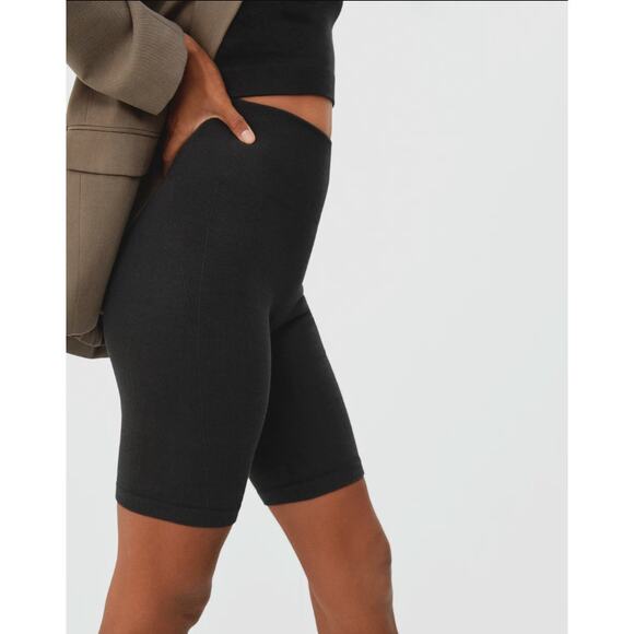 EVERLANE Womens Seamless Bike Shorts Black XS S Pull-On Stretch High Rise NWT - Picture 3 of 10